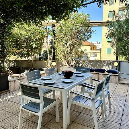 Apartment Deluxe Flat Multi-space & Private Terrace Milan