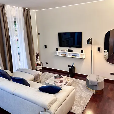 Deluxe Flat Multi-space & Private Terrace Milan