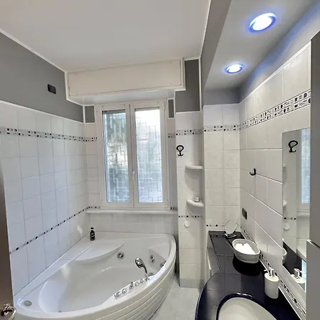 Deluxe Flat Multi-space & Private Terrace * Milan